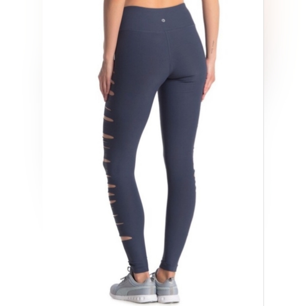 90 Degree by Reflex- Night Shadow Leggings, with Cut-Out Design - Picture 2 of 2